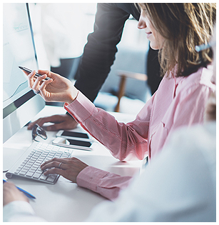 Information Technology Specialist Working with Clients Information Technology Specialist Working with Clients